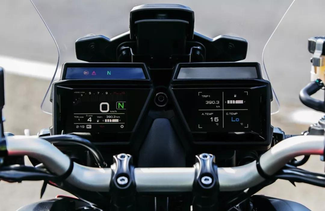 新款雅马哈tracer900gt,全新雅马哈tracer9