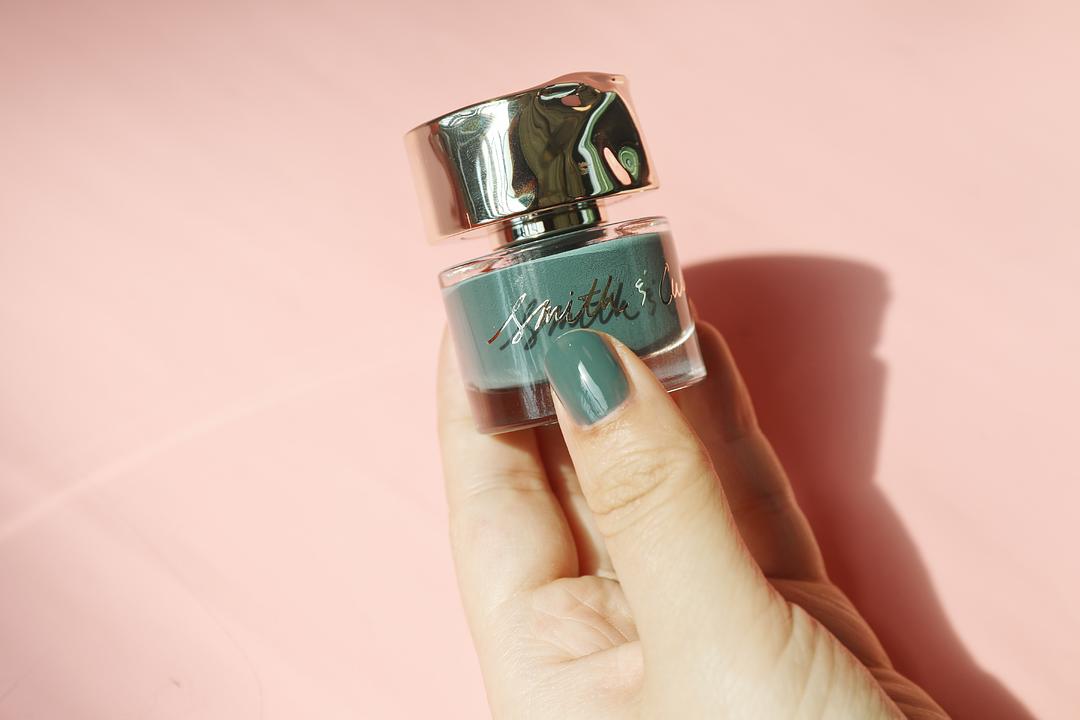 秋冬适合的指甲油颜色平价免烤,什么牌子的指甲油好用适合做美甲