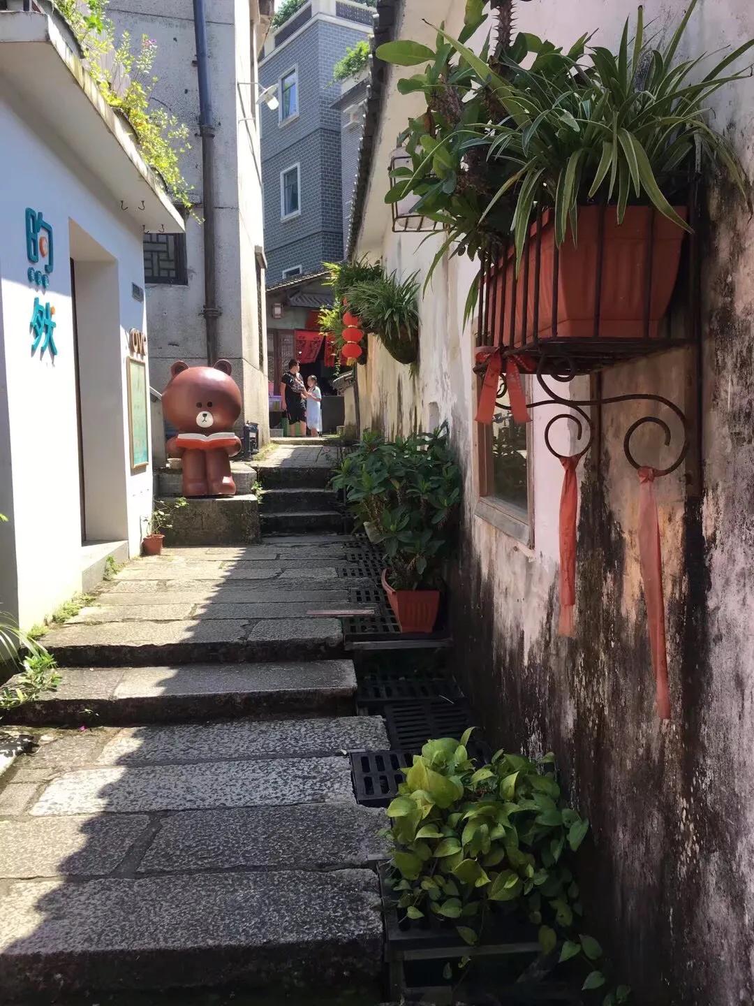 深圳甘坑客家古镇旅游攻略,甘坑客家小镇停车场能停车吗