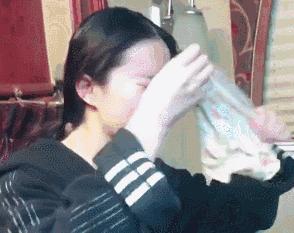 婚纱女王王薇薇视频完整版,“婚纱女王”王薇薇出席时尚大奖