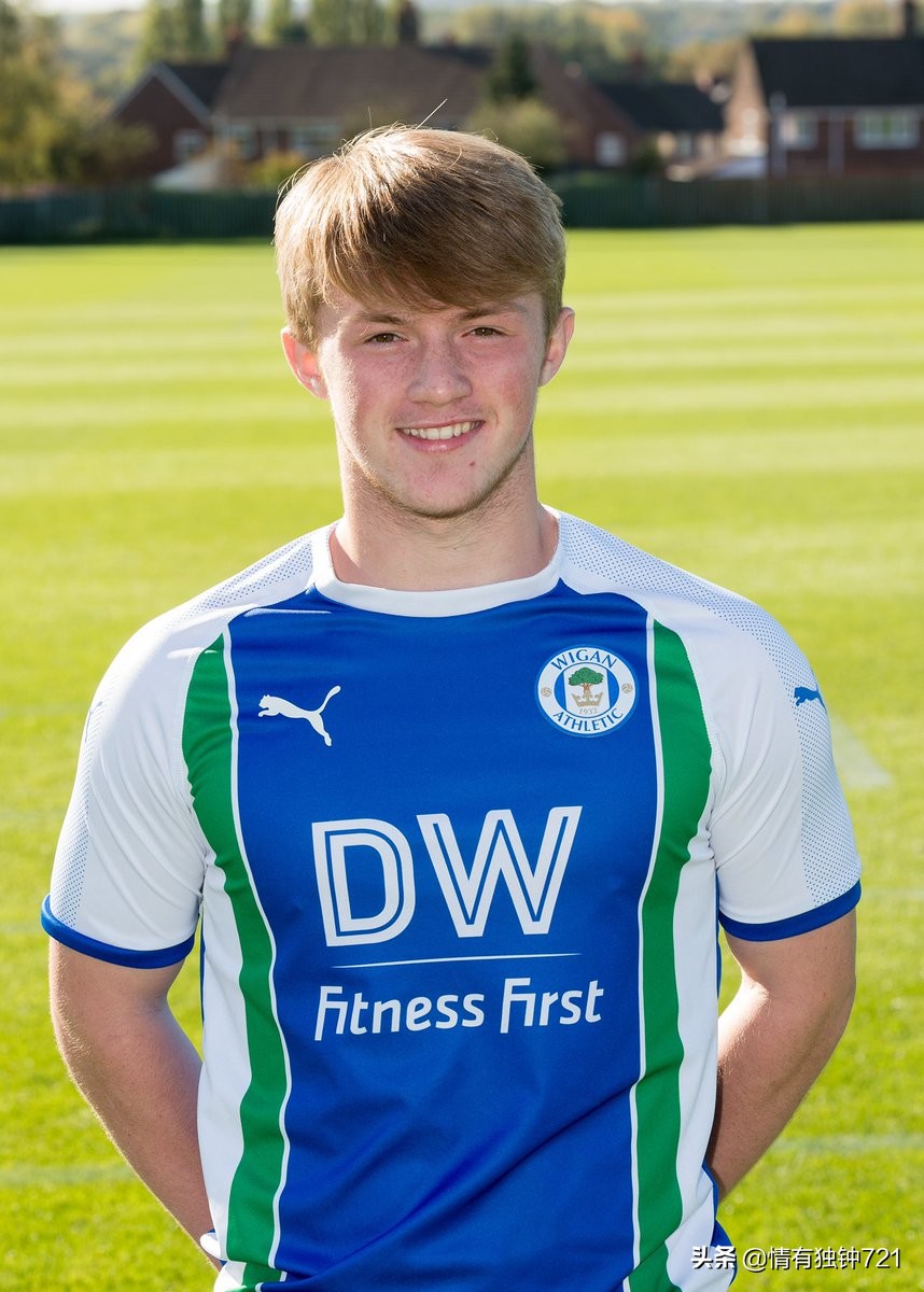 足坛最新消息迪马利亚,内马尔梅西c罗暖心时刻