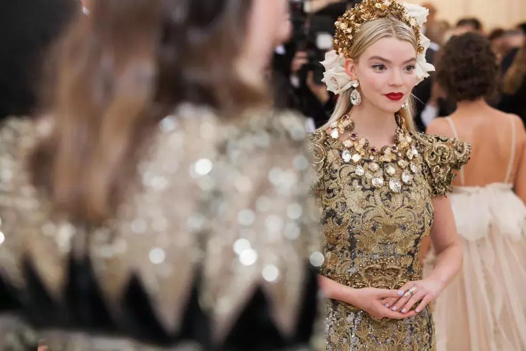 江南布衣与网红书店茑屋达成合作；淘宝开放关键词买断新搜索广告