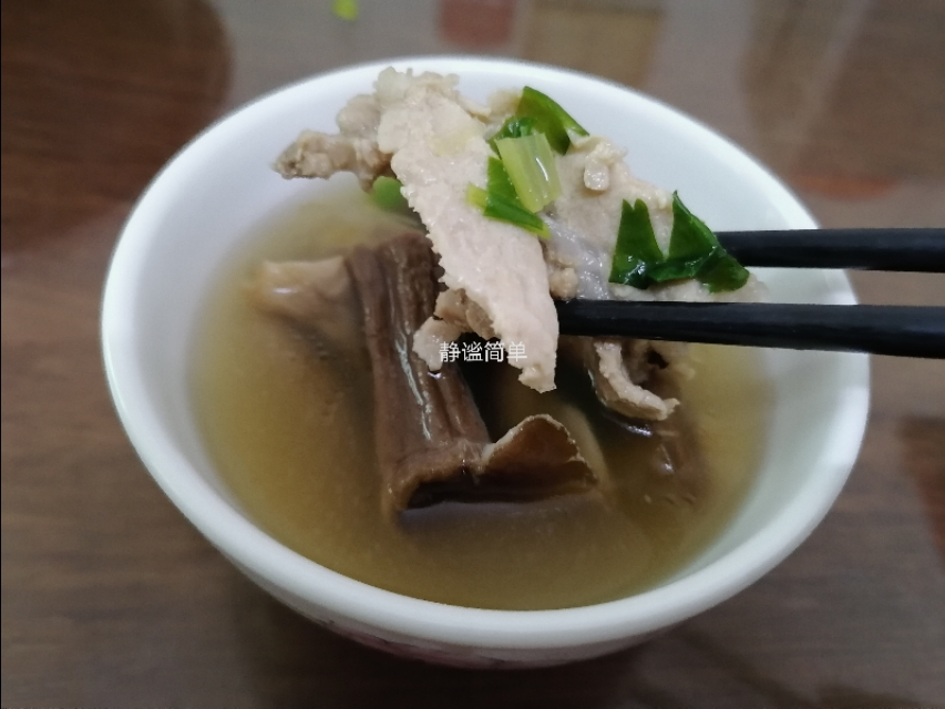 清热润肺鹿茸菇大骨汤,夏天鹿茸菇骨头汤