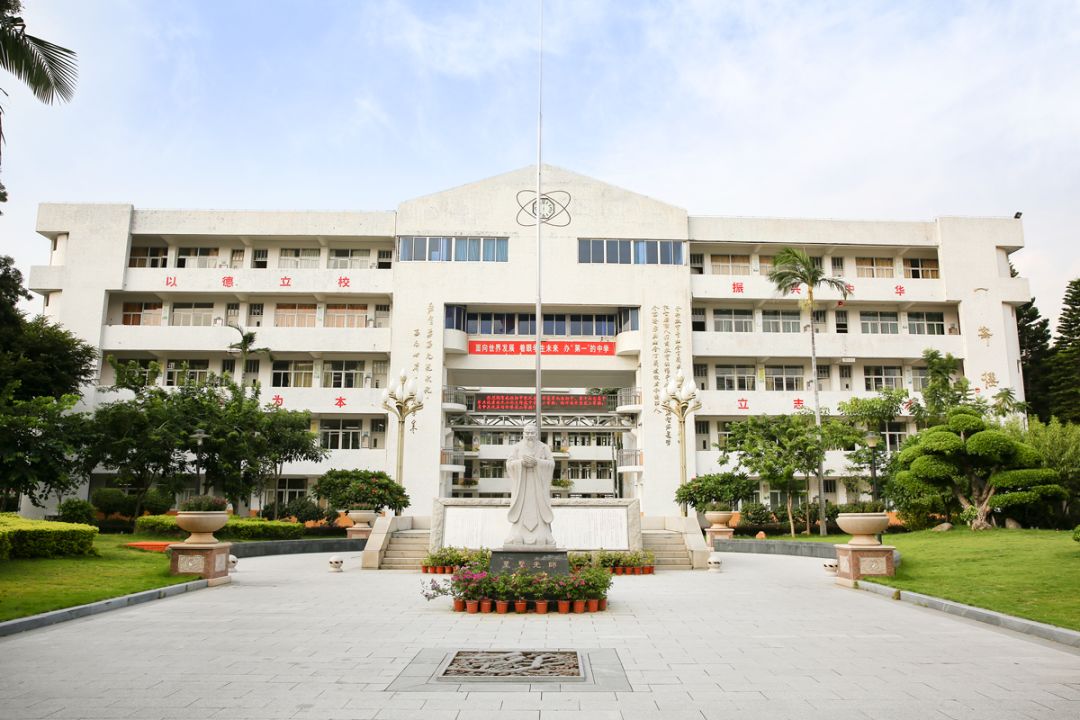 任尔东西南北风配图,任尔东西南北风我亦巍然不动