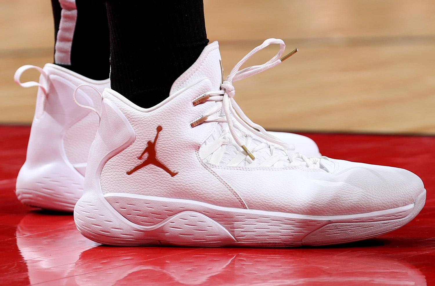 nba球员上脚便宜又好穿的实战球鞋,一周nba赛场8双定制球鞋合集