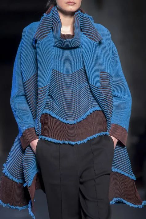 日本著名设计师三宅一生代表作,日本服装设计师三宅一生