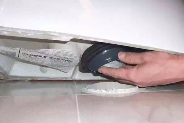 卫生间里特别臭用什么能消除臭味,卫生间里臭臭的放什么才不臭