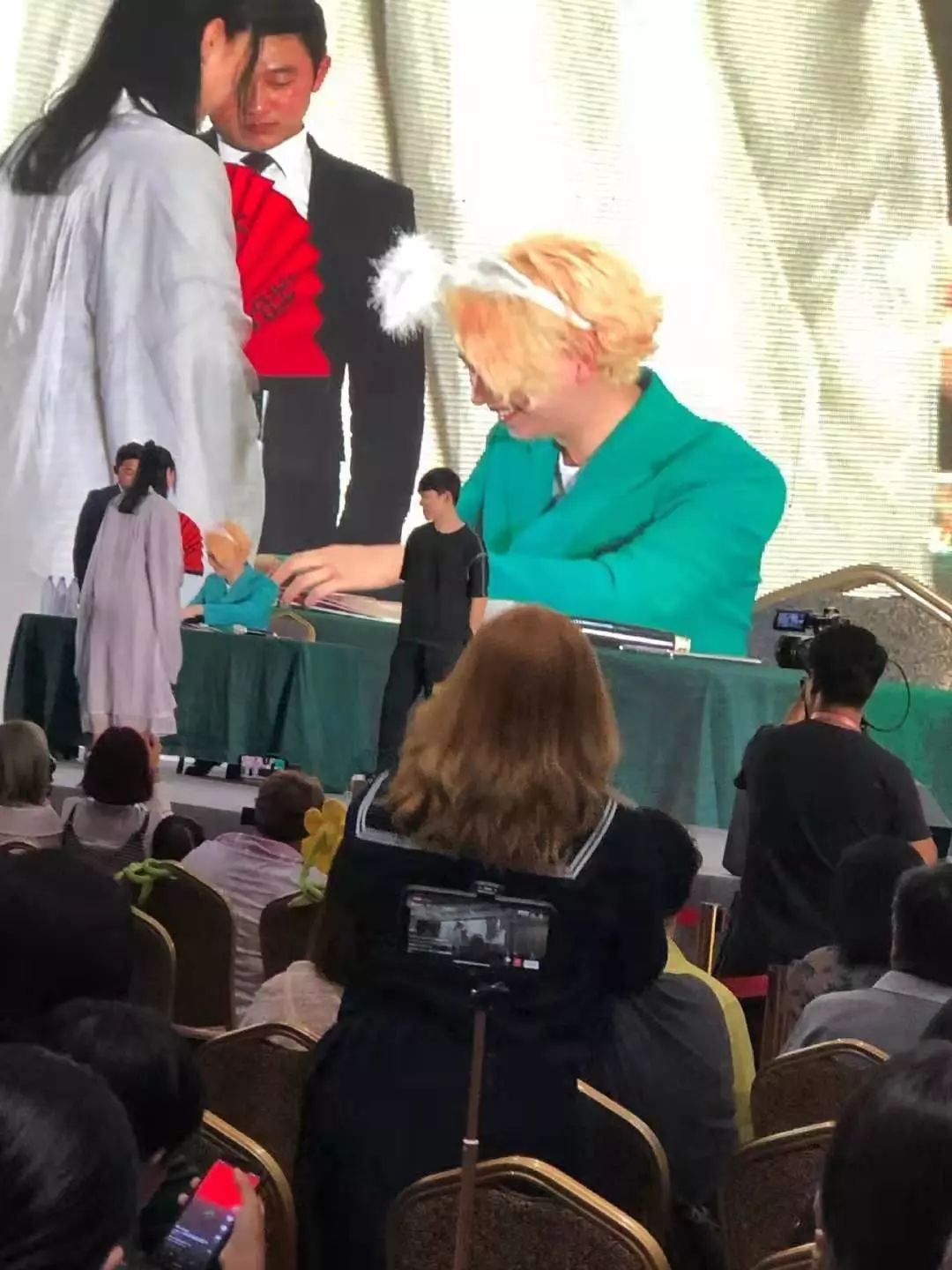 韩国童颜金希澈,金希澈雪莉最新消息