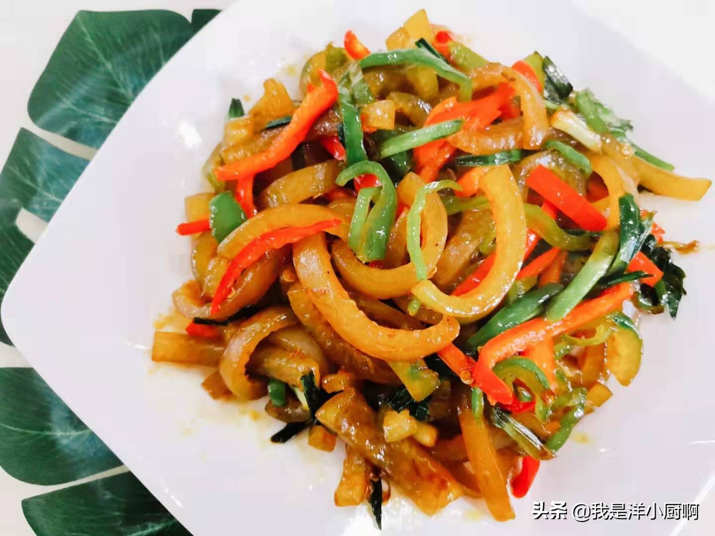 下酒菜脆爽猪皮,猪皮这么做再也不用买下酒菜了