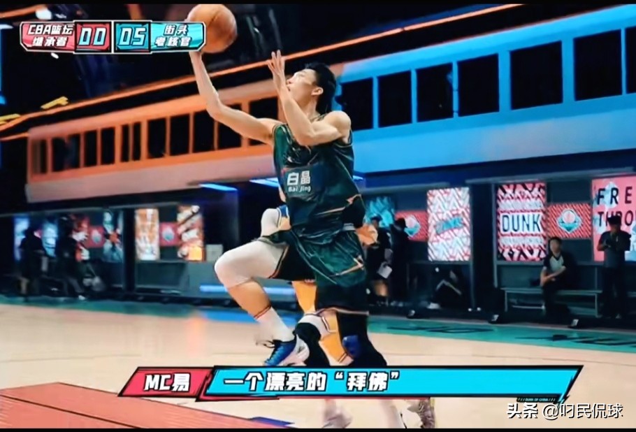 职业选手不如主播,职业球员打路人王