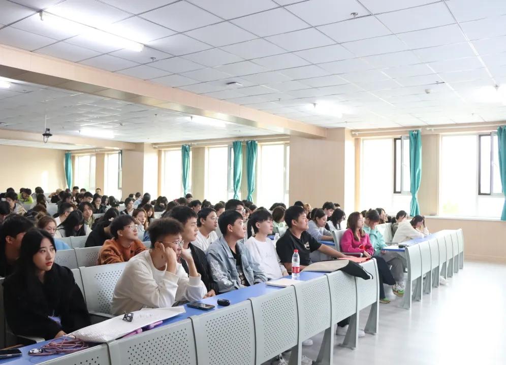 你知道五角星是几个角吗,你知道五角星代表什么