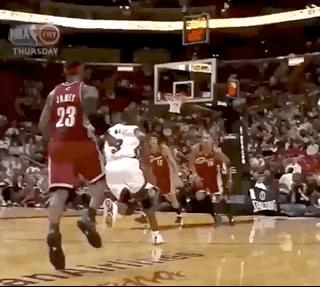 热火名宿闪电侠德怀恩韦德,德怀恩·韦德打篮球视频