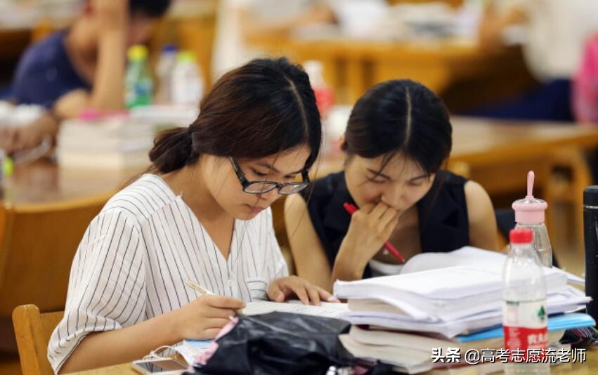 二本读政法好吗,法学专业各个学校考研要求