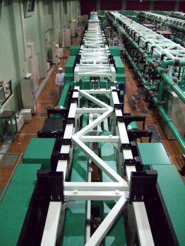 用激光笔可以干什么,可以照射月亮的激光笔