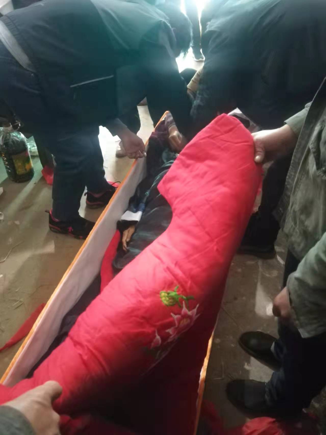 南方丧葬流程,各地民间丧葬习俗