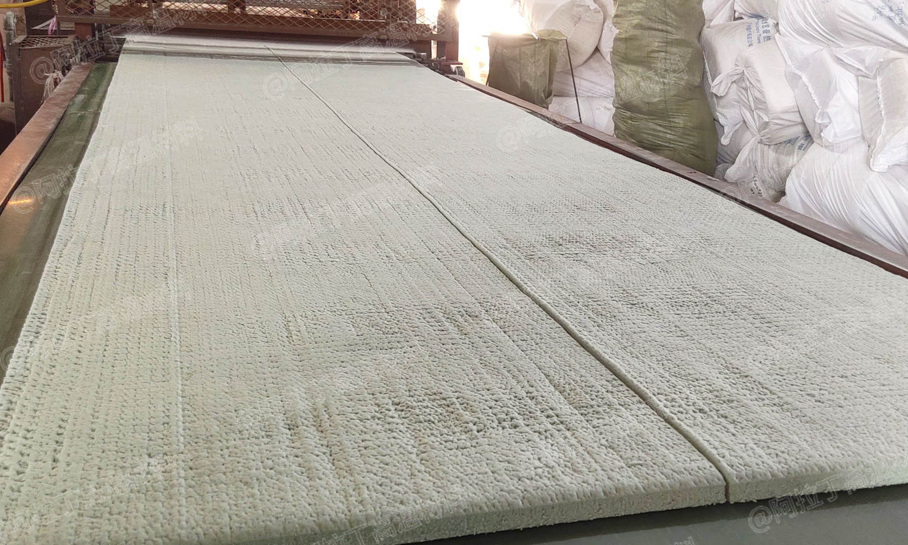 含铬型陶瓷纤维毯,含锆型陶瓷纤维毯