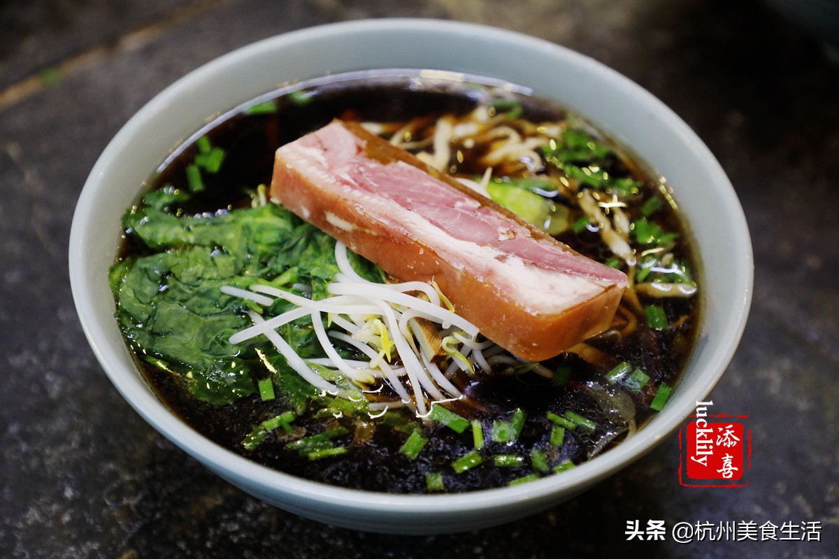 南京有名的镇江锅盖面馆,镇江锅盖面侍家面馆