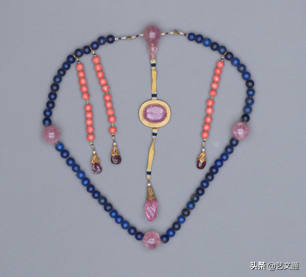 朝珠是朝廷发的吗,皇帝的朝珠值多少钱