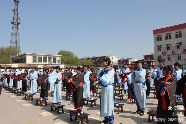 大港八中视频,大港男生十八岁成人仪式