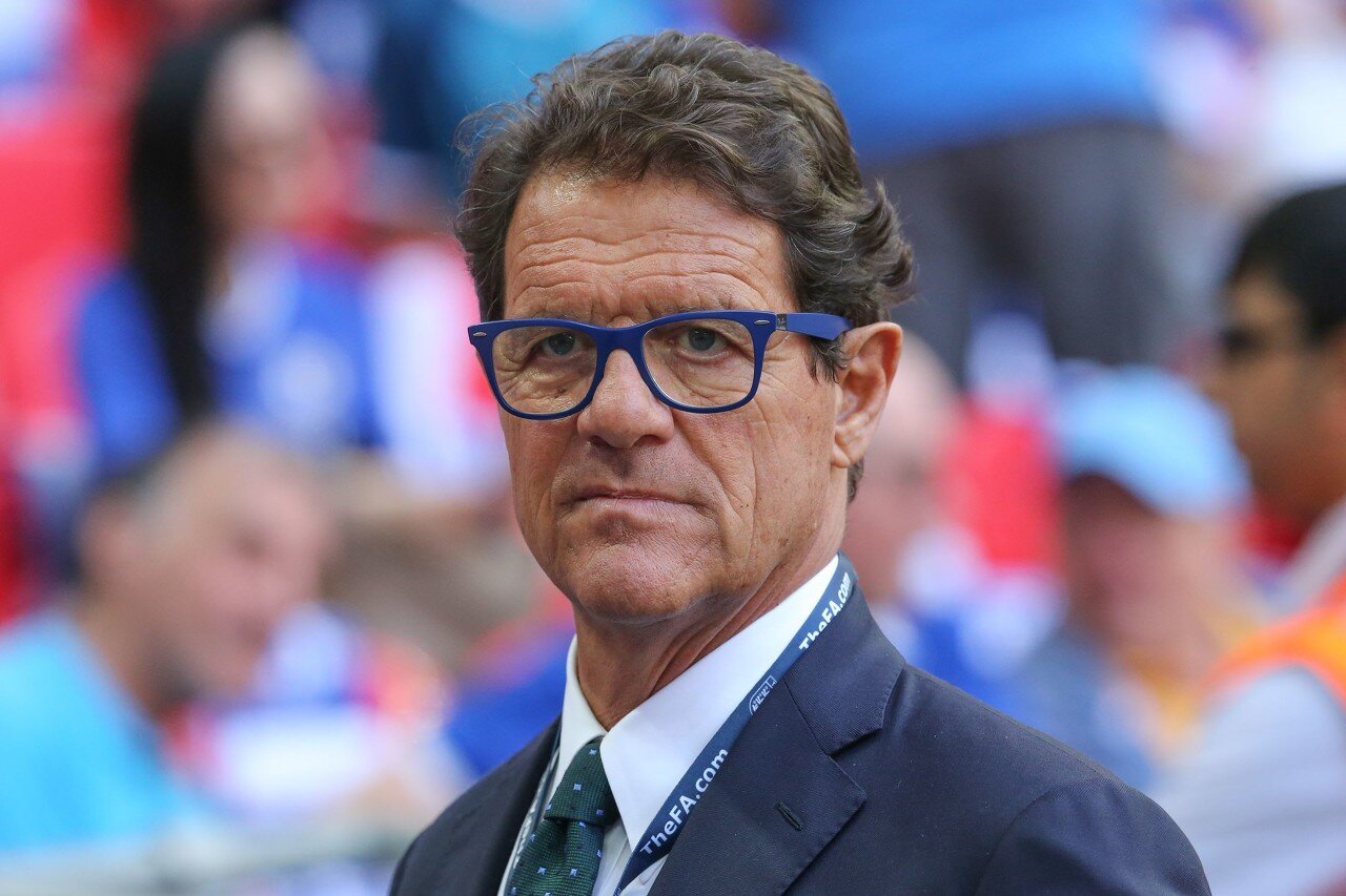 消失的中轴线金元足球下最稀缺的三大位置(二):中场铁闸