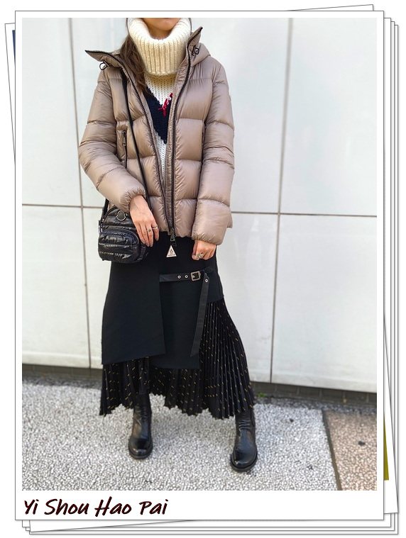 Moncler蒙口羽绒服时尚潮流,moncler蒙口羽绒服拼接