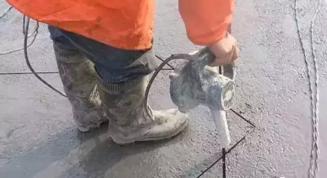 监控室外立杆和基础,监控立杆基础接地做法