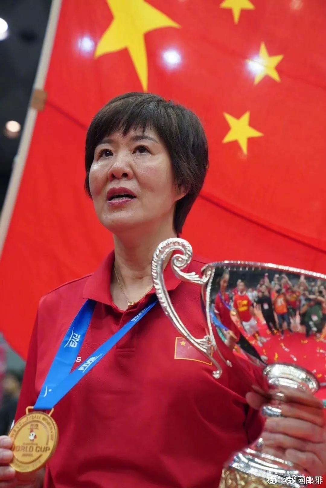 郎平,用自己的血肉之躯铸成女排精神