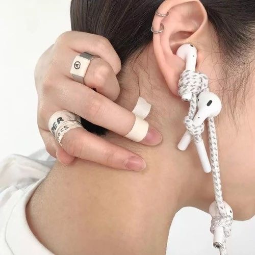 比supreme还好的平价潮牌,和supreme差不多的潮牌