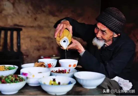 @湘西州人，|湘酒记忆|一座城·一瓶酒|