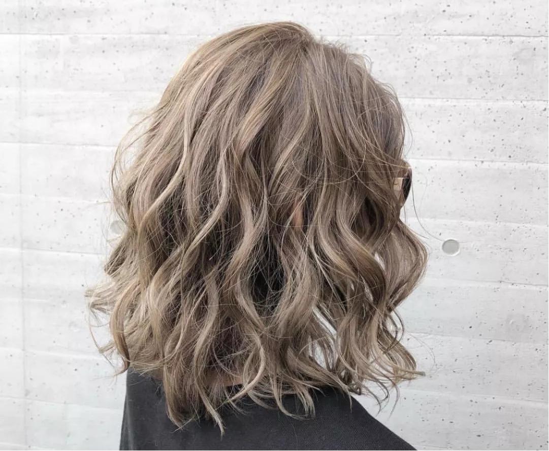 假发怎么挑选比较好,假发如何挑选适合自己的