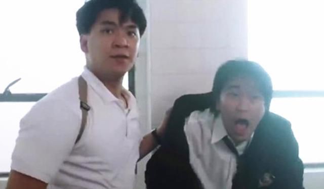 演员黄一飞罕见露面,黄一飞明星现场