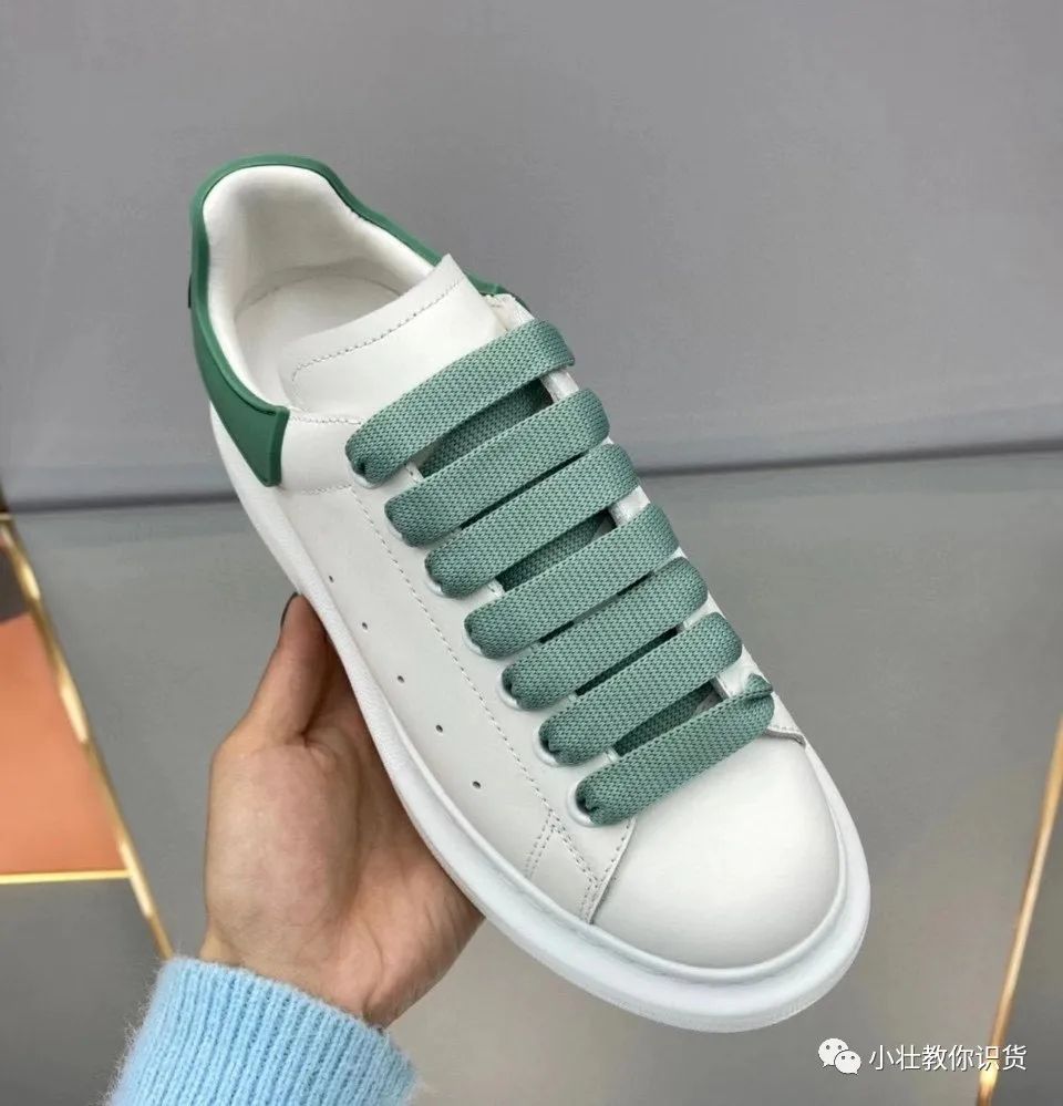 亚历山大麦昆白鞋男穿搭,亚历山大麦昆新款黑尾鞋真假鉴别