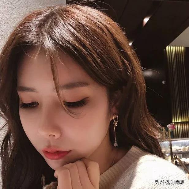 一眼就惊艳的耳环戴上百搭又高级,长脸适合戴的百搭耳环