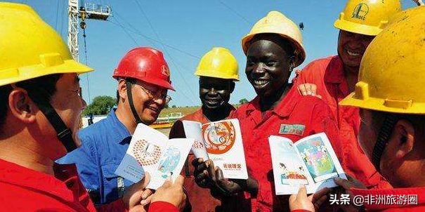 非洲小哥发出最强音：中国人教我喝开水...