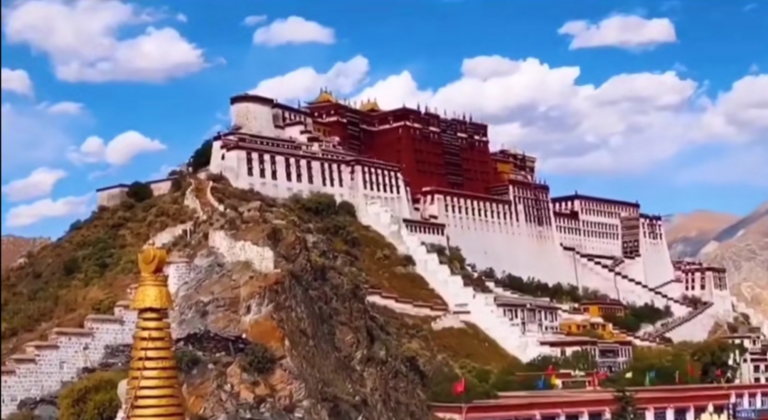 西藏女孩当足球队长,藏族女生足球队队长