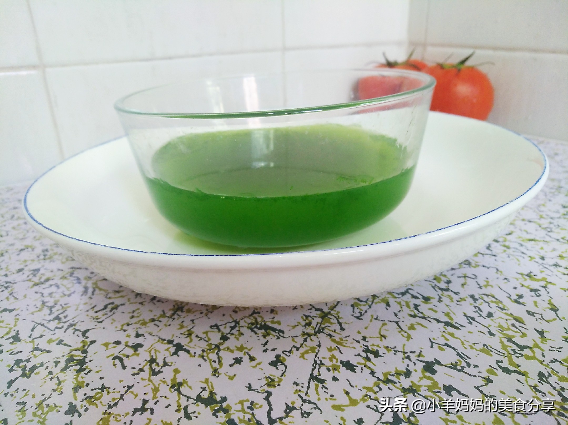 怎么在家做火龙果白凉粉,苹果凉粉火龙果凉粉