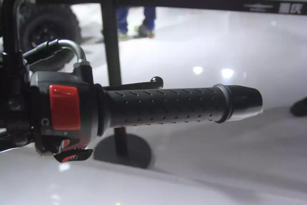 mini科尔维特多少钱一辆,克尔维特兰博300复古跑车