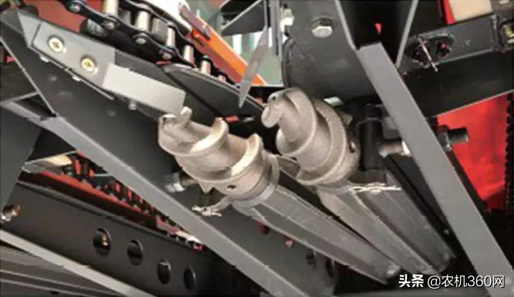 自走式双行玉米收获机多少钱一台,久保田1408玉米收获机新车多少钱