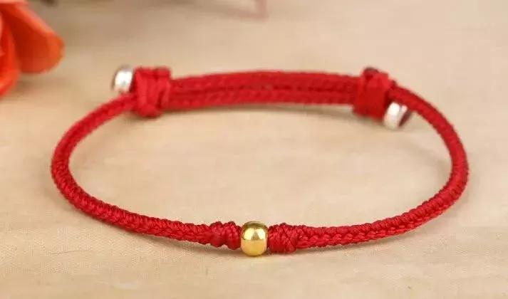 本命年红绳可以左右手都戴吗,本命年红绳戴哪只手女生