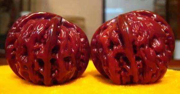 文玩核桃盘玩流程及注意事项,文玩核桃刚到手必须刷亮才能盘吗