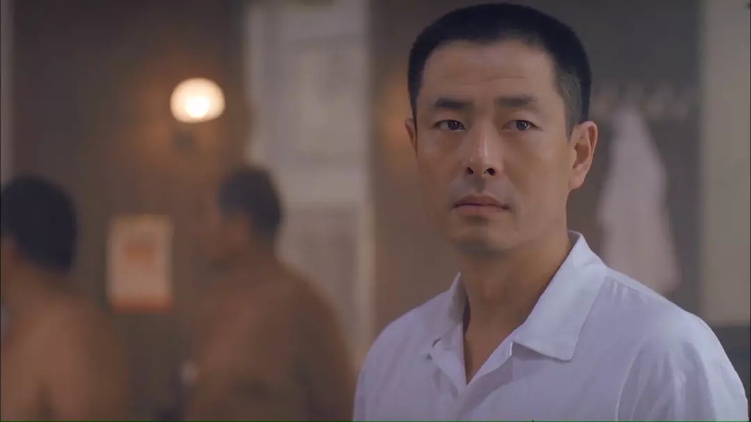 把“洗澡”演出味儿来,这三个大老爷们是怎么做到的?