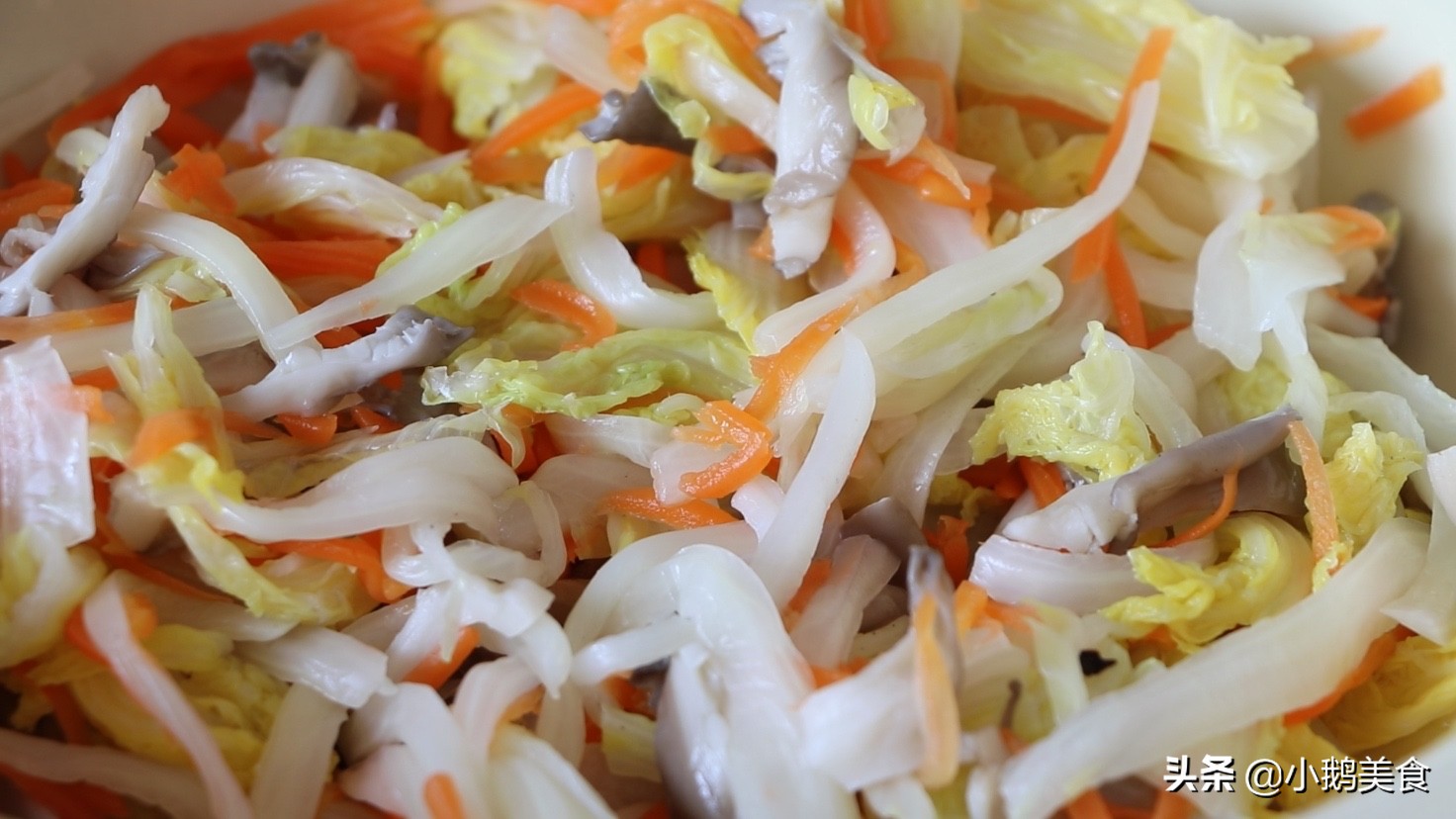 年夜饭白菜凉拌花样,白菜配什么炒菜好吃