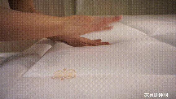 吓一跳！美国床垫PK中国床垫，脑子不够用了？