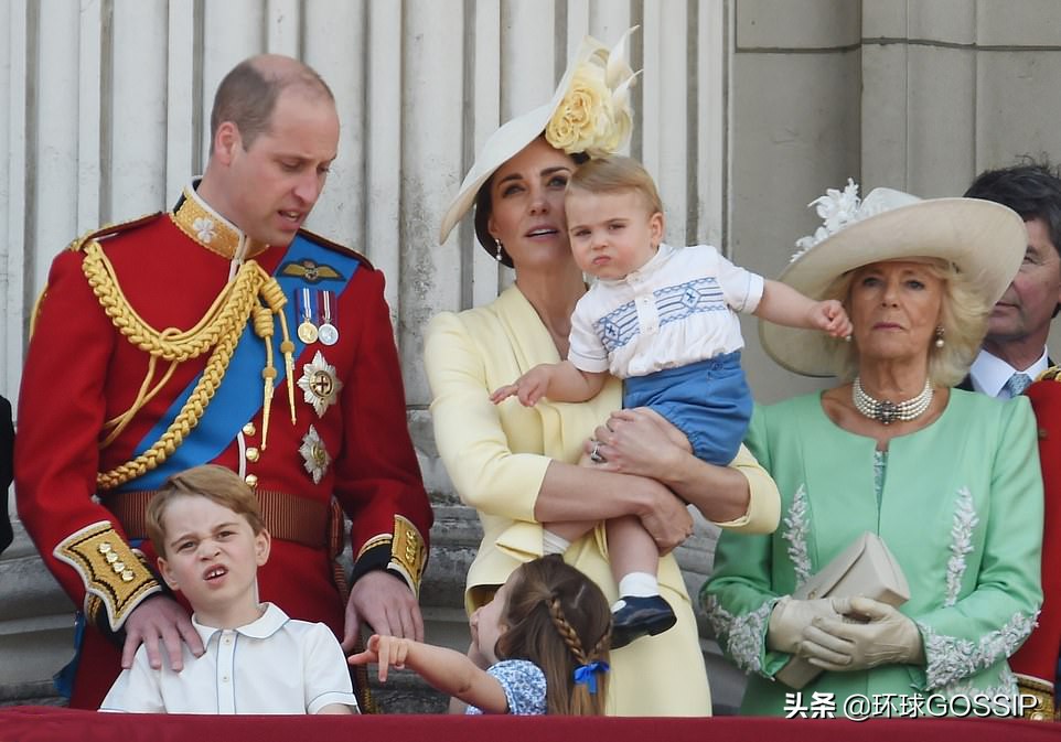路易小王子呆萌,路易小王子正面照