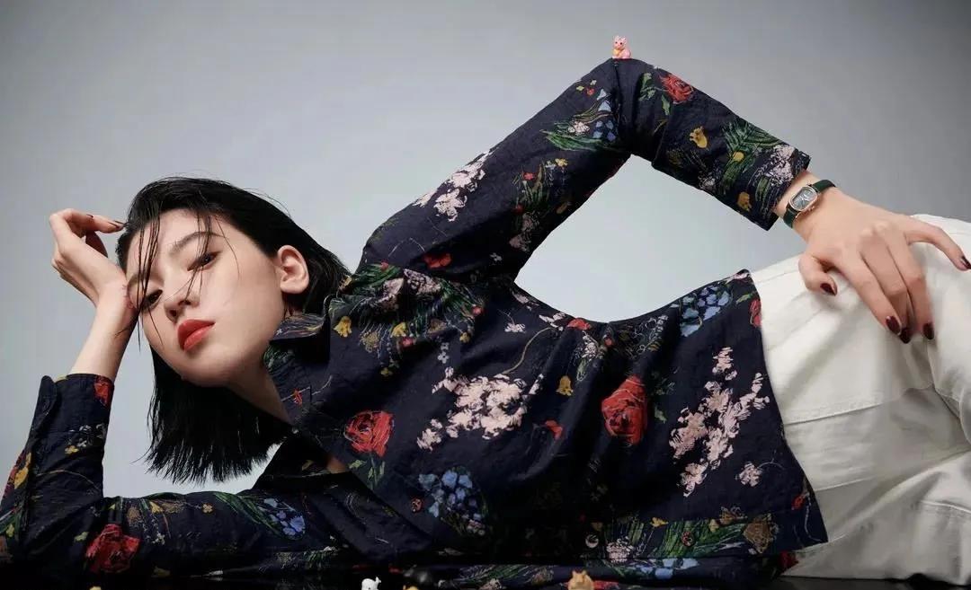 送这被夸有品位!三吉彩花同款腕表,女友戴了爱不释手