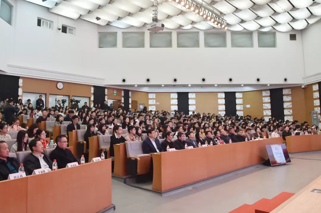 人民大学宣讲会视频,人民大学抢话筒视频