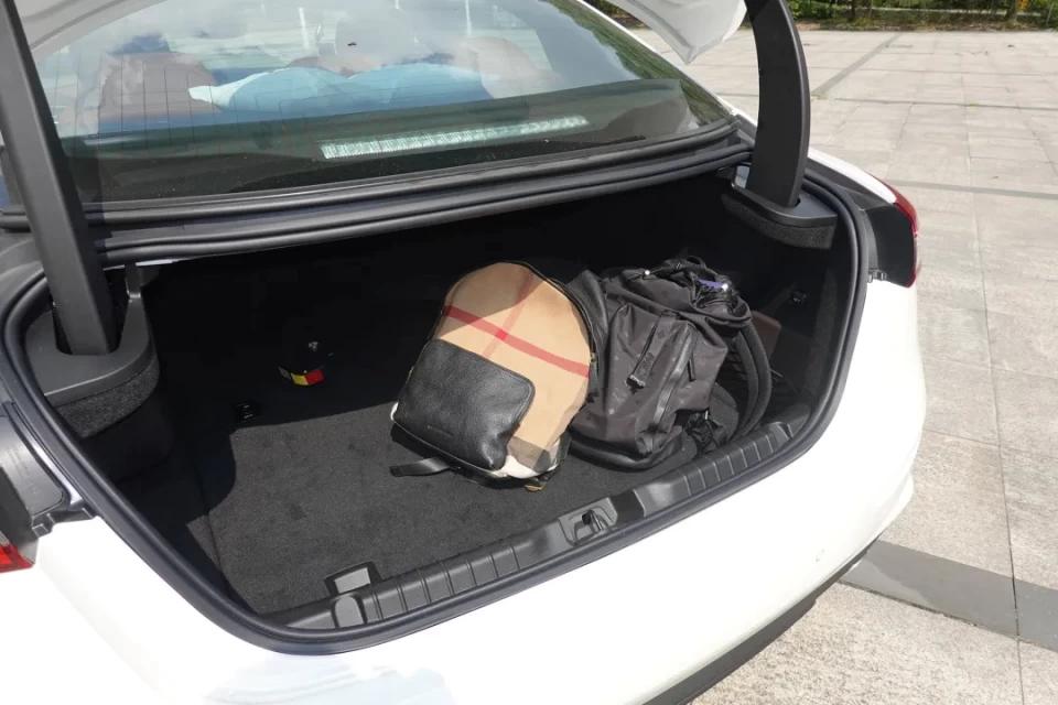 全新玛莎拉蒂ghibli试驾,试驾玛莎拉蒂ghibli锋芒版