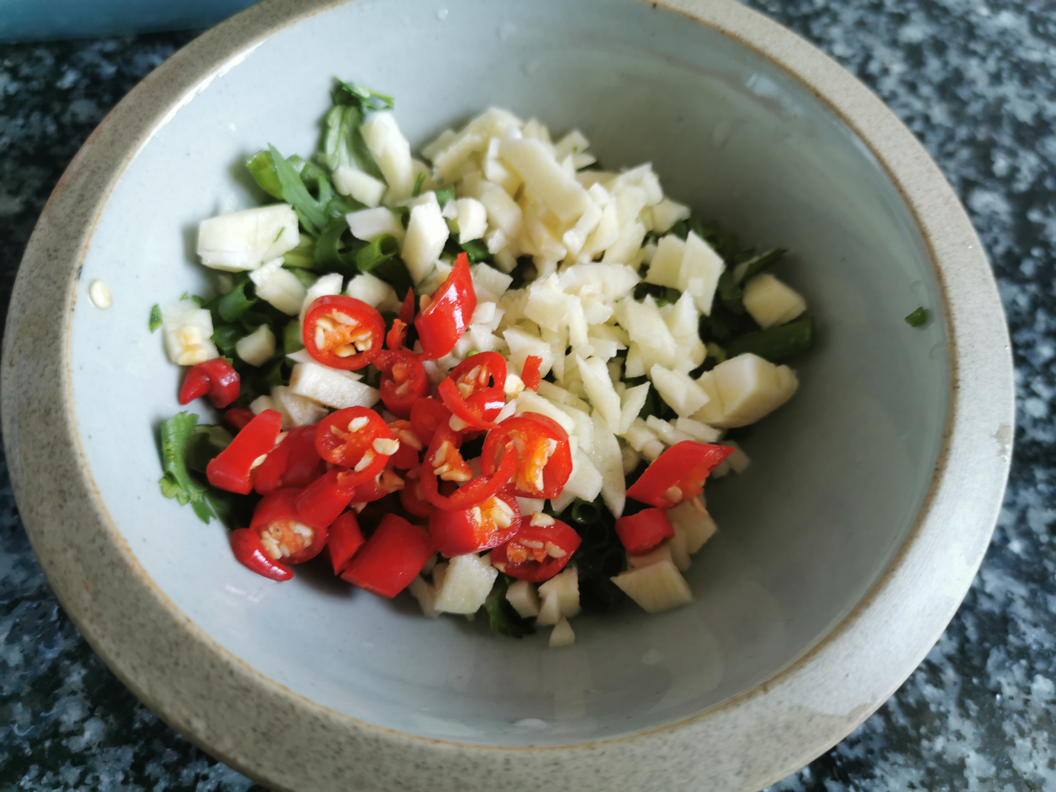 卤肉剩下汁子怎么做好吃,卤肉的汤汁怎么二次使用做面条