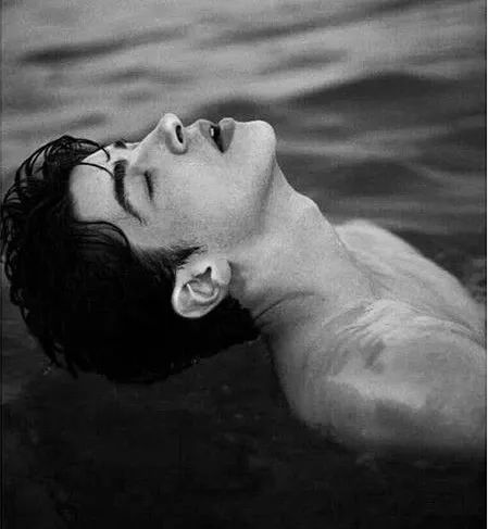 正宗夏天穿休闲舒服冰丝裤,夏天穿的冰丝裤又飒又酷