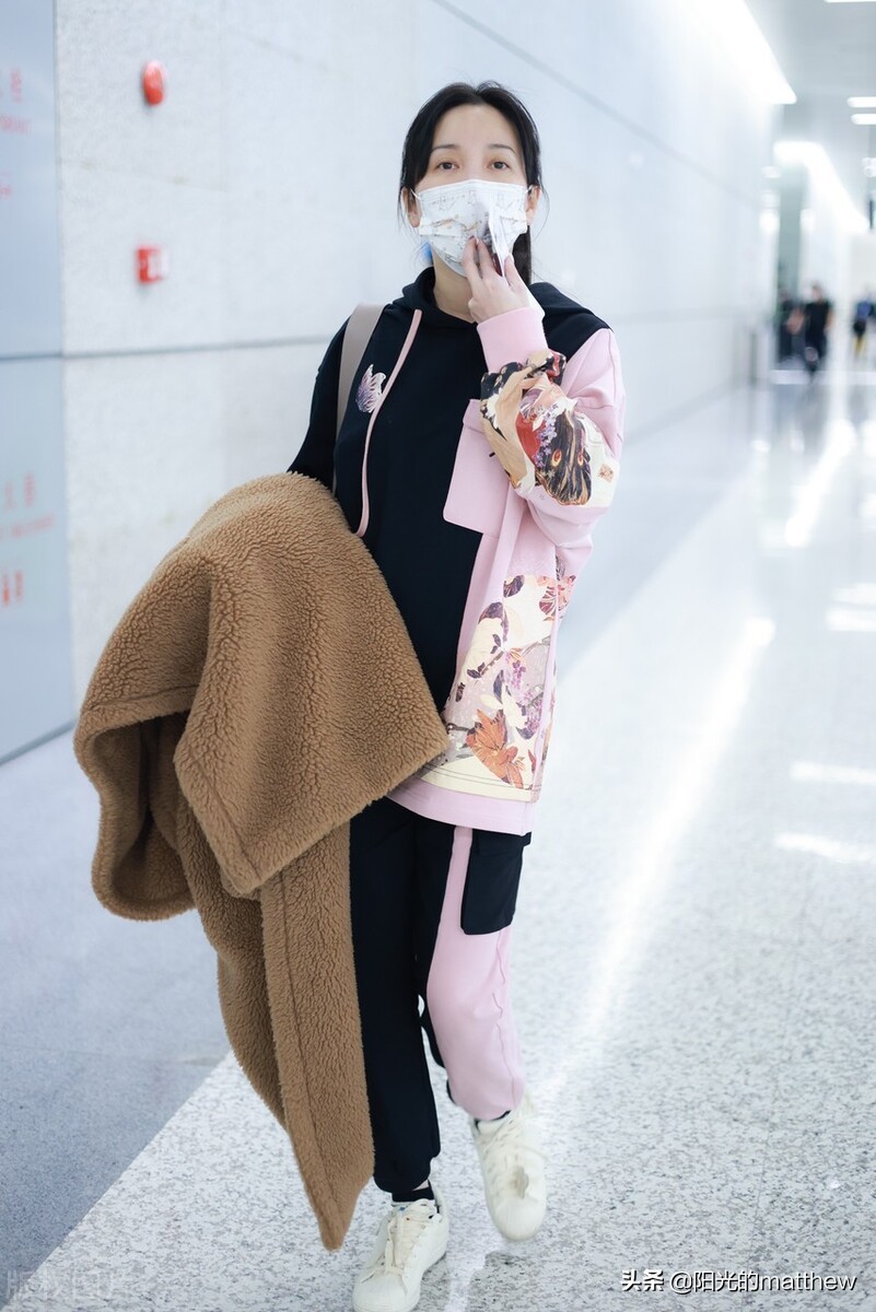 羊羔绒外套女金莎,羊羔绒女外套皮毛一体金莎同款